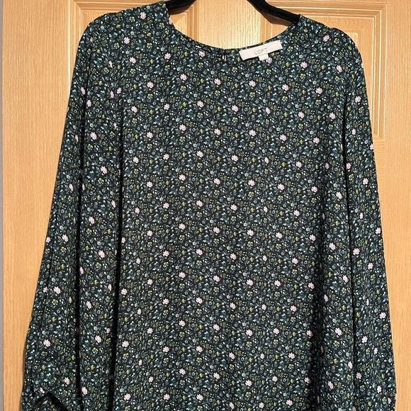 Ditsy Bloom Draped Sleeve Top - Picture 2 of 8